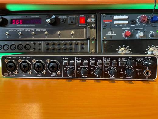 DTM・DAW BEHRINGER UMC404HD Gear Hunter | Behringer - UMC404HD